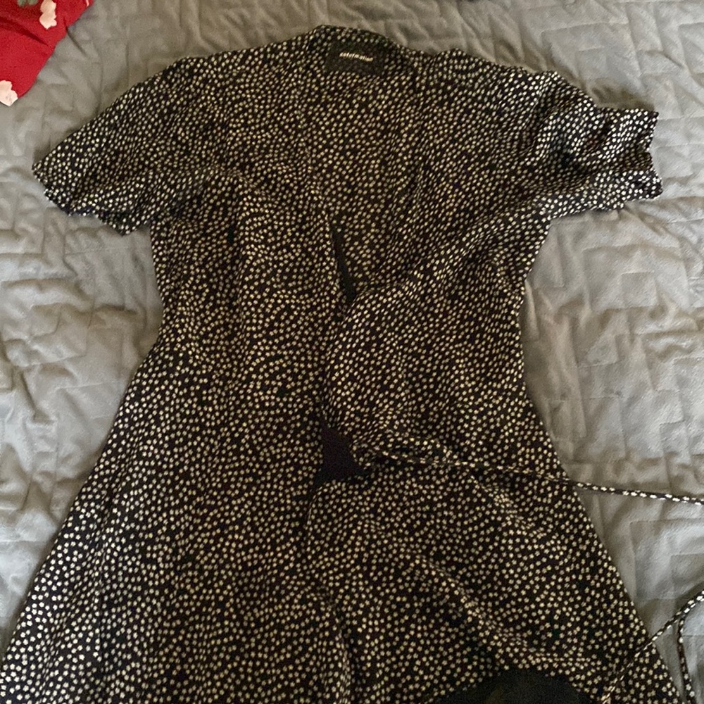 Reformation short sleeved wrap dress, size small